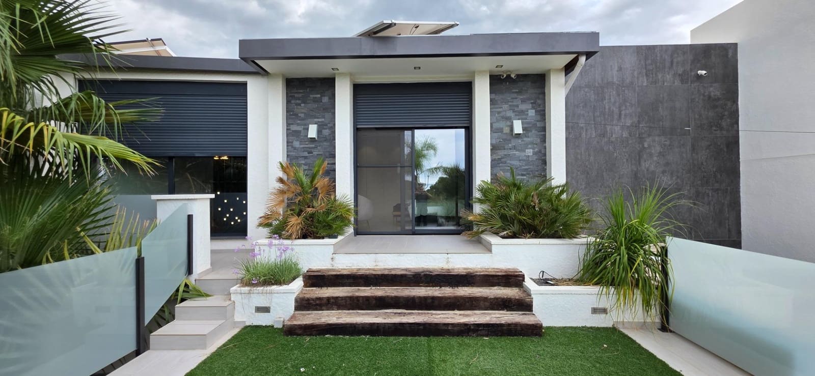 3 bedroom Villa for sale in L'Ametlla de Mar with pool - € 675,000 (Ref: 9355820)