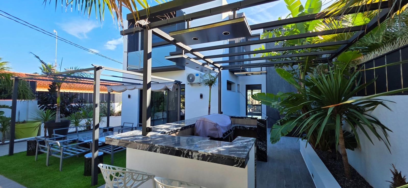 3 bedroom Villa for sale in L'Ametlla de Mar with pool - € 675,000 (Ref: 9355820)