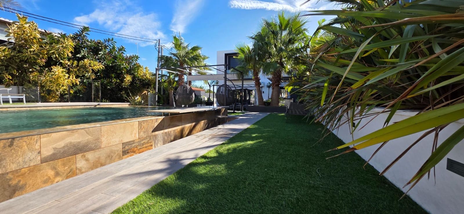 3 bedroom Villa for sale in L'Ametlla de Mar with pool - € 675,000 (Ref: 9355820)