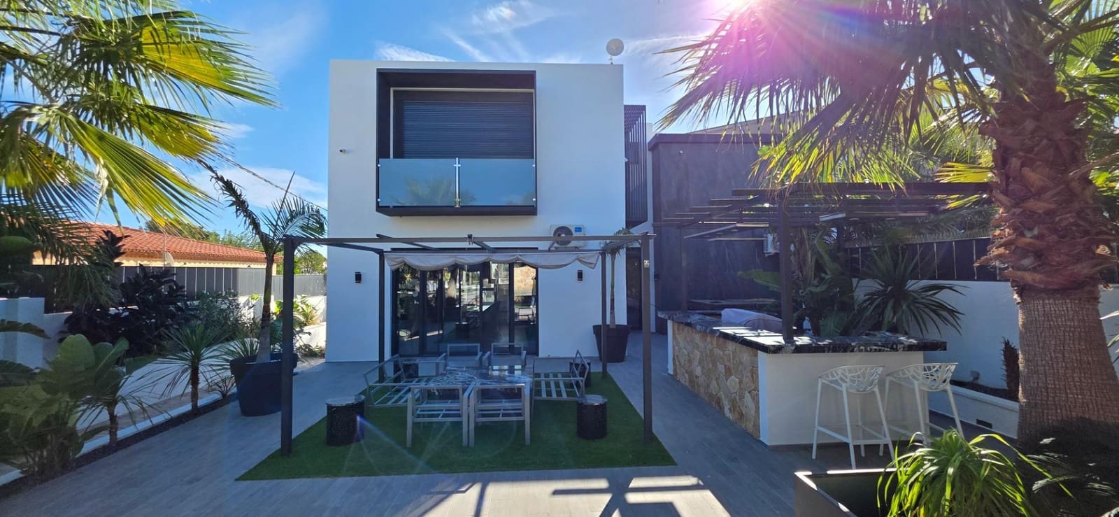 3 bedroom Villa for sale in L'Ametlla de Mar with pool - € 675,000 (Ref: 9355820)