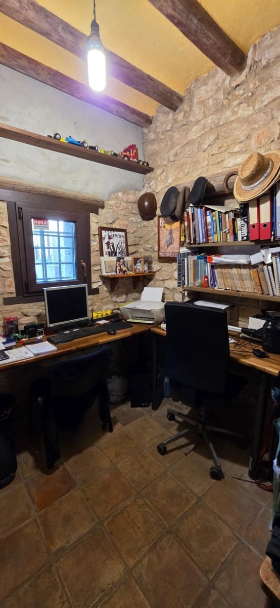 5 bedroom Townhouse for sale in La Riera de Gaia - € 410,000 (Ref: 9355821)