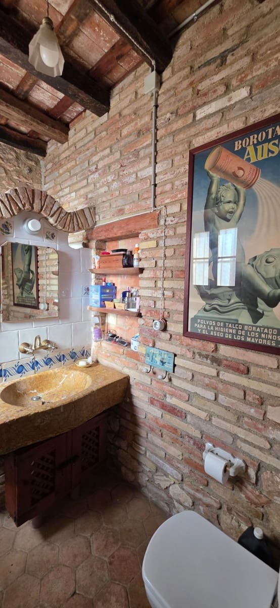 5 bedroom Townhouse for sale in La Riera de Gaia - € 410,000 (Ref: 9355821)