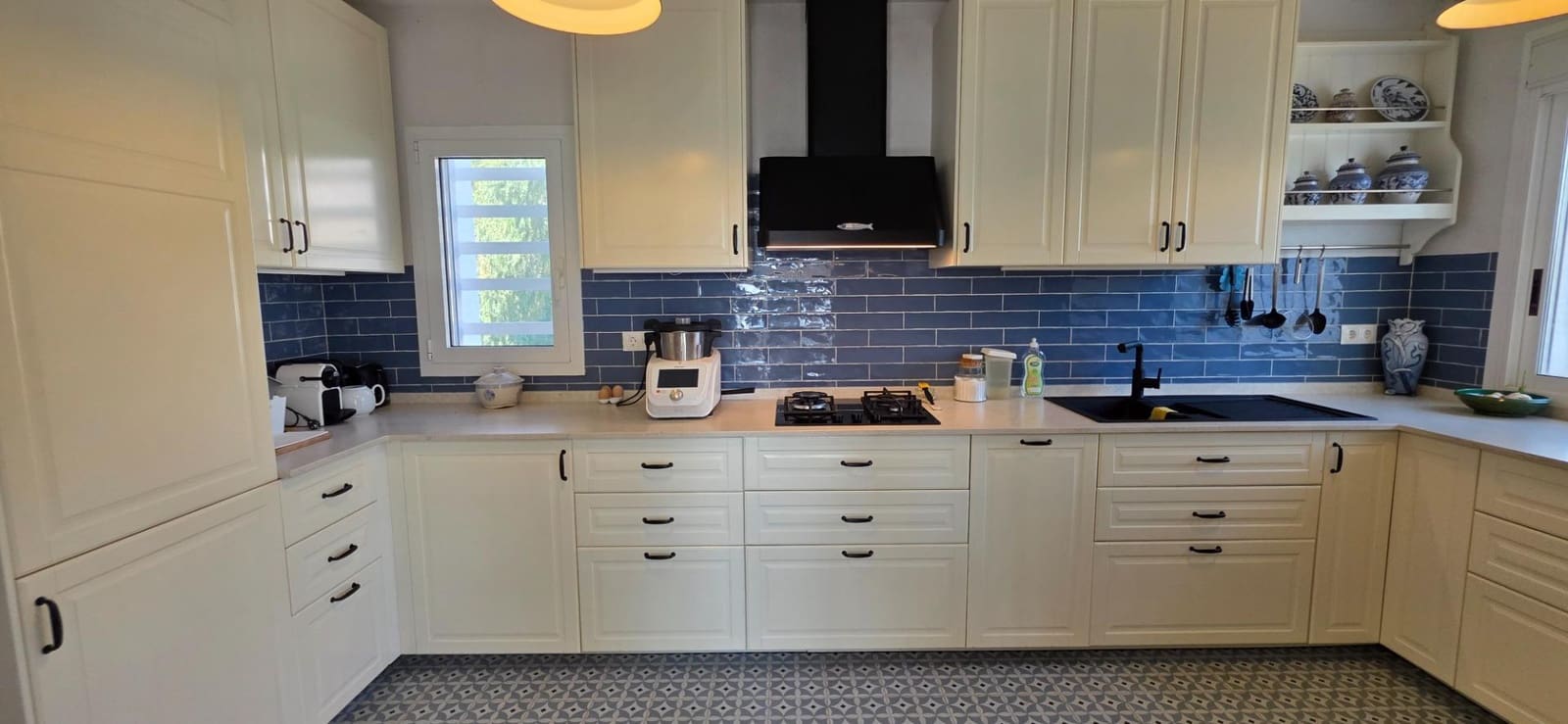 5 bedroom Villa for sale in L'Ametlla de Mar with pool garage - € 995,000 (Ref: 9362612)