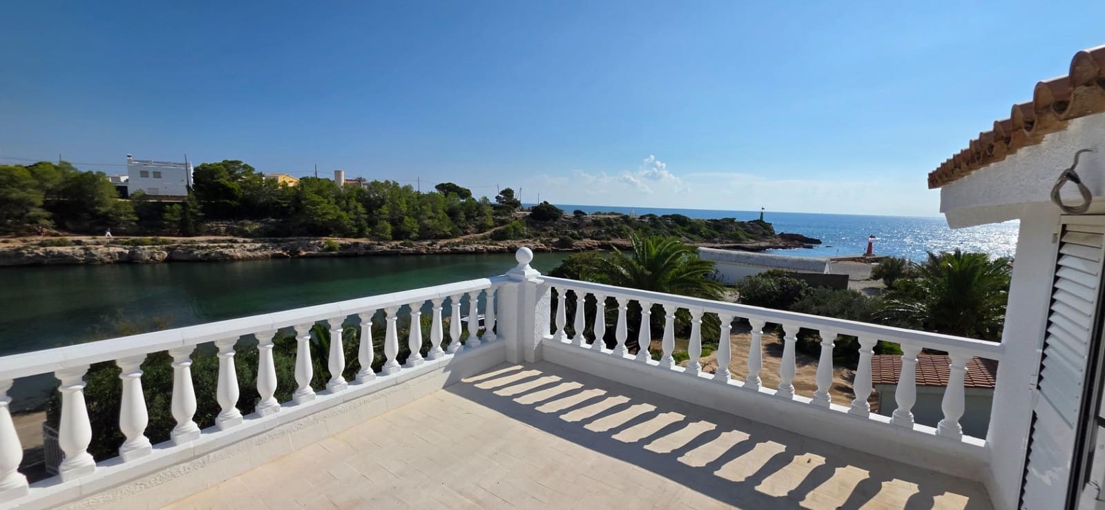 5 bedroom Villa for sale in L'Ametlla de Mar with pool garage - € 995,000 (Ref: 9362612)