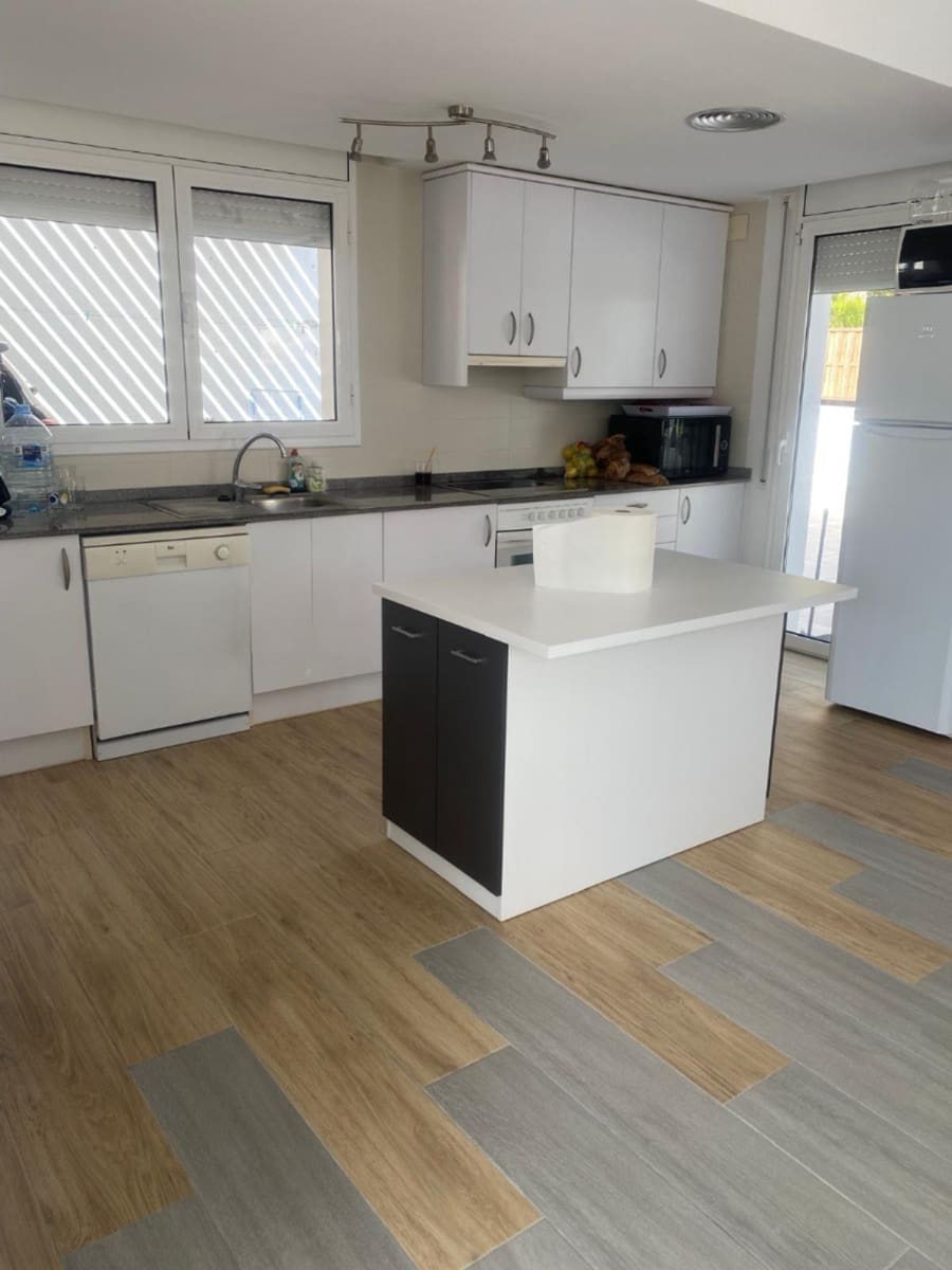 3 slaapkamer Villa te koop in L'Ametlla de Mar met zwembad - € 385.000 (Ref: 9373978)