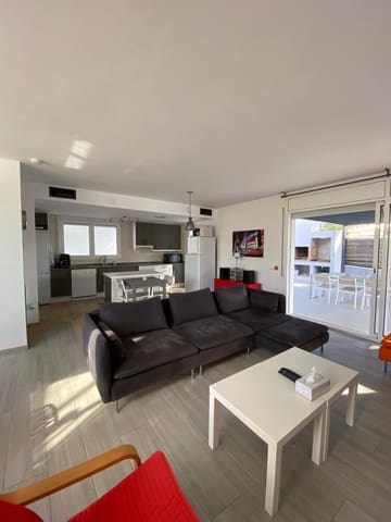 3 soveværelse Villa til salg i L'Ametlla de Mar med swimmingpool - € 385.000 (Ref: 9373978)