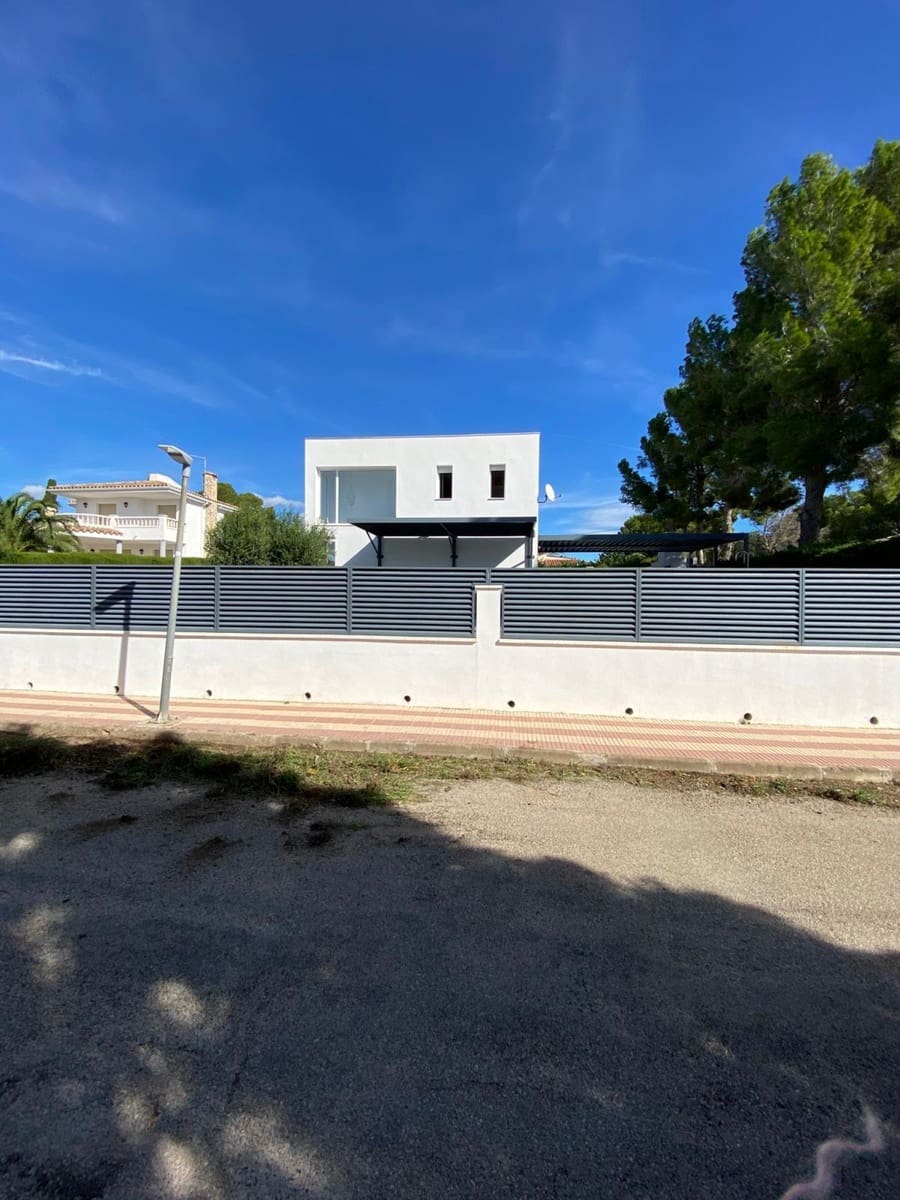 3 slaapkamer Villa te koop in L'Ametlla de Mar met zwembad - € 385.000 (Ref: 9373978)