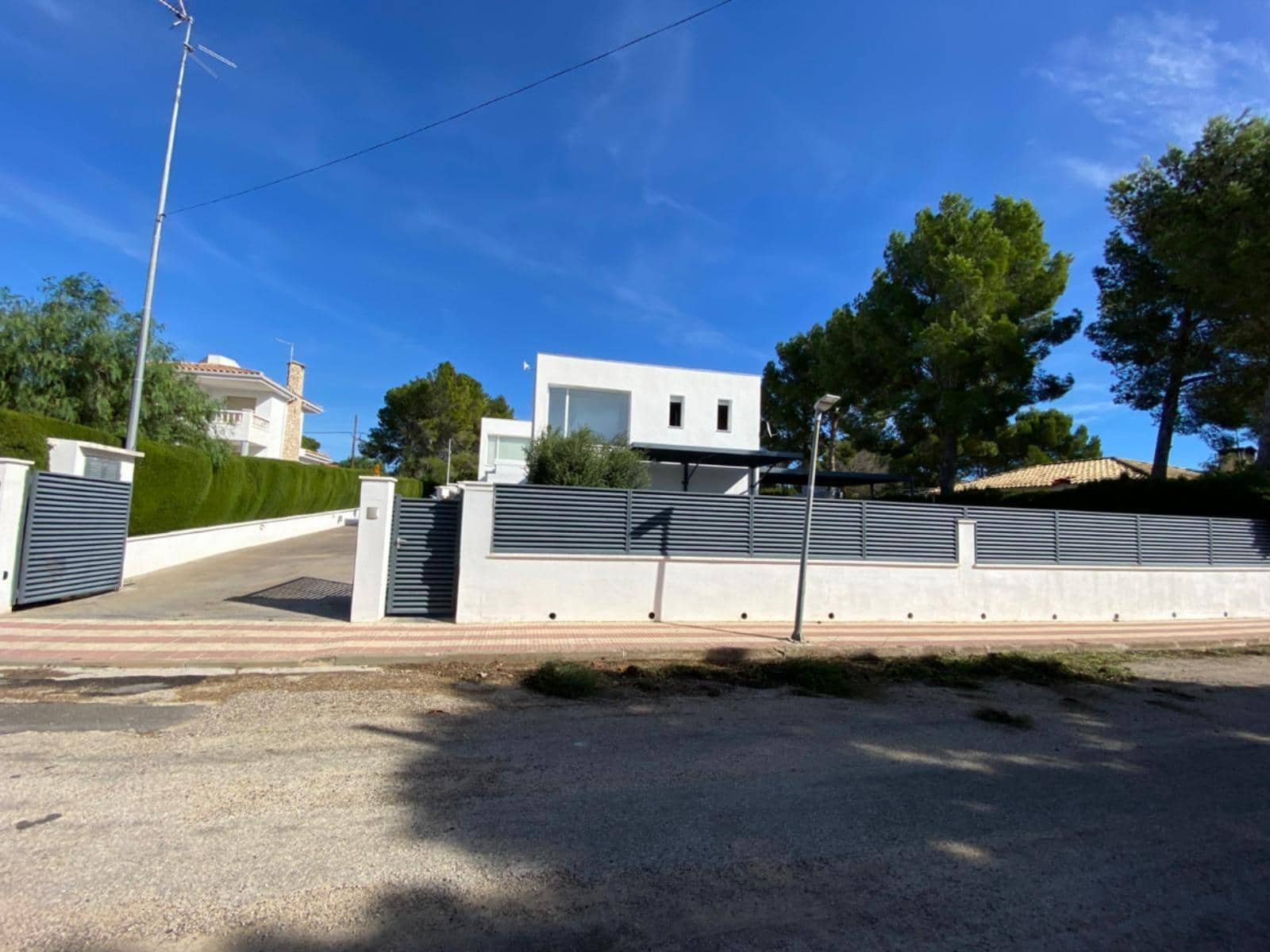 3 slaapkamer Villa te koop in L'Ametlla de Mar met zwembad - € 385.000 (Ref: 9373978)