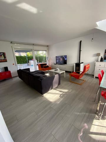 Chalet de 3 habitaciones en L'Ametlla de Mar en venta con piscina - 385.000 € (Ref: 9373978)