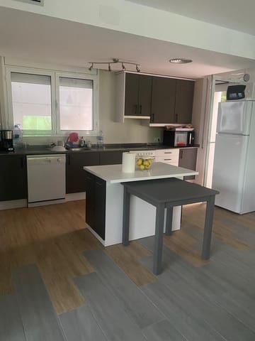 Chalet de 3 habitaciones en L'Ametlla de Mar en venta con piscina - 385.000 € (Ref: 9373978)