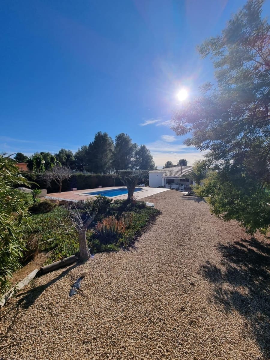 3 sypialnia Willa na sprzedaż w L'Ametlla de Mar z basenem garażem - 398 000 € (Ref: 9398471)