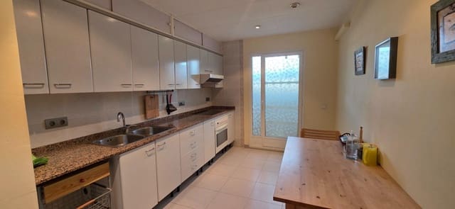 3 slaapkamer Flat te koop in L'Ametlla de Mar met garage - € 220.000 (Ref: 9414073)