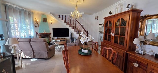 3 sypialnia Willa na sprzedaż w L'Ametlla de Mar z basenem garażem - 363 000 € (Ref: 9431063)