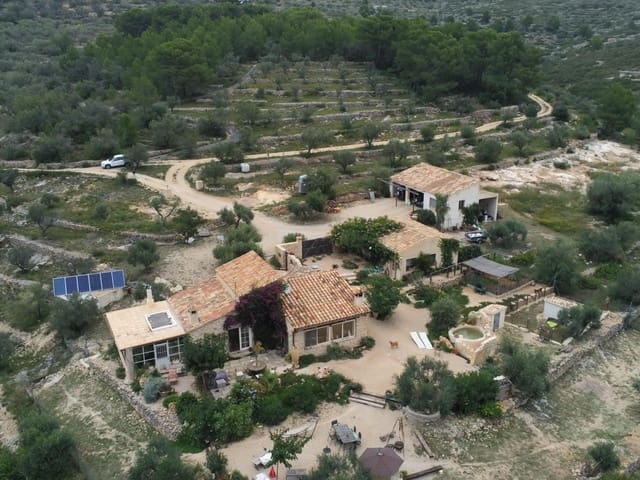 3 slaapkamer Finca/Landhuis te koop in El Perelló met garage - € 495.000 (Ref: 9468470)