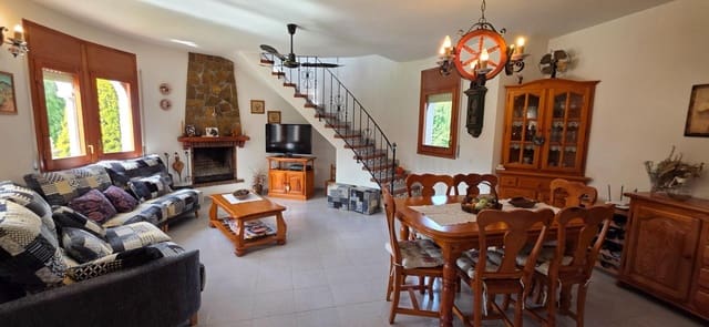 3 quarto Moradia para venda em L'Ametlla de Mar com piscina garagem - 350 000 € (Ref: 9608052)