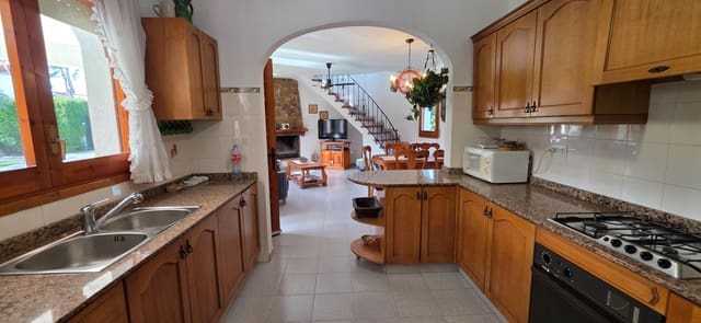 3 quarto Moradia para venda em L'Ametlla de Mar com piscina garagem - 350 000 € (Ref: 9608052)