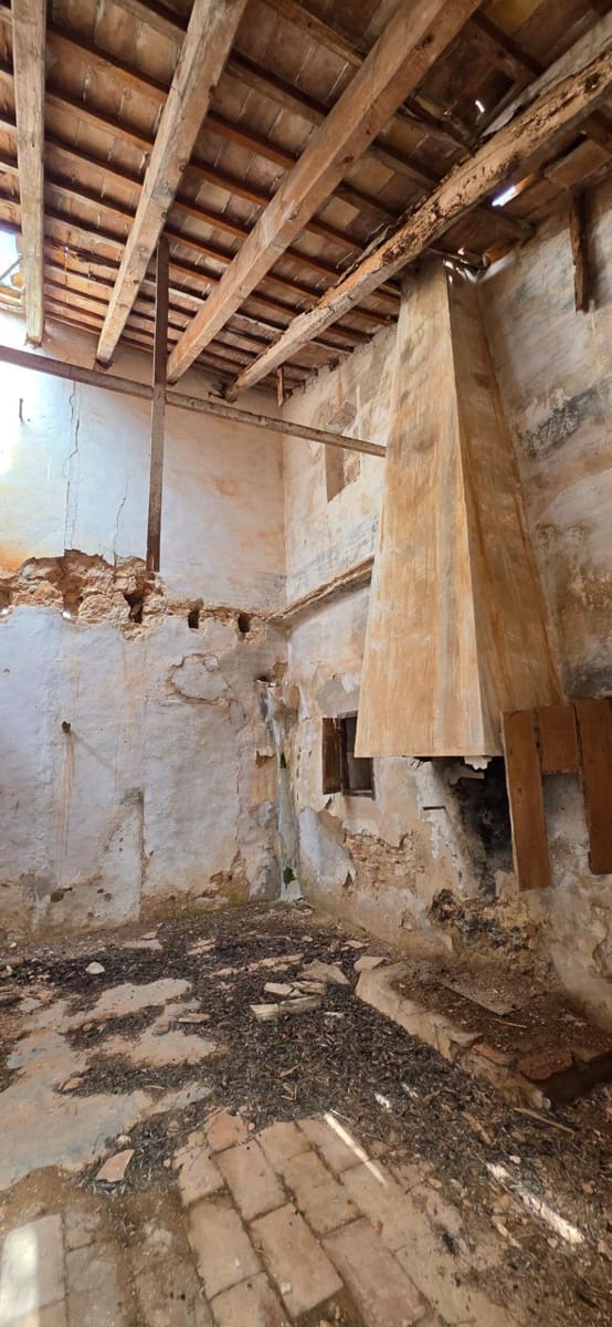 Finca/Country House for sale in L'Ampolla - € 240,000 (Ref: 9714914)