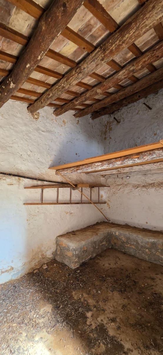 Finca/Country House for sale in L'Ampolla - € 240,000 (Ref: 9714914)