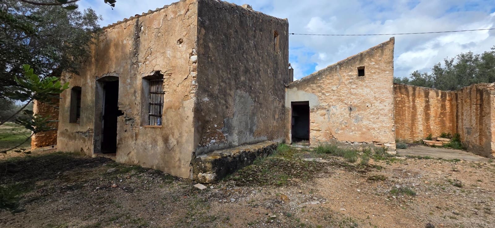 Finca/Country House for sale in L'Ampolla - € 240,000 (Ref: 9714914)