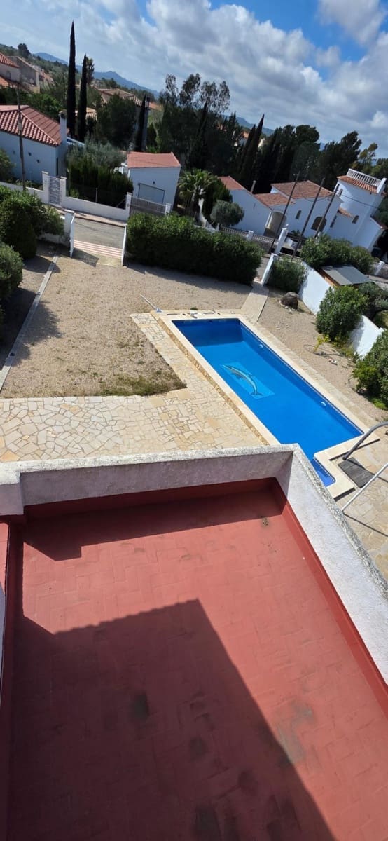 4 bedroom Villa for sale in L'Ametlla de Mar with pool garage - € 340,000 (Ref: 9714917)