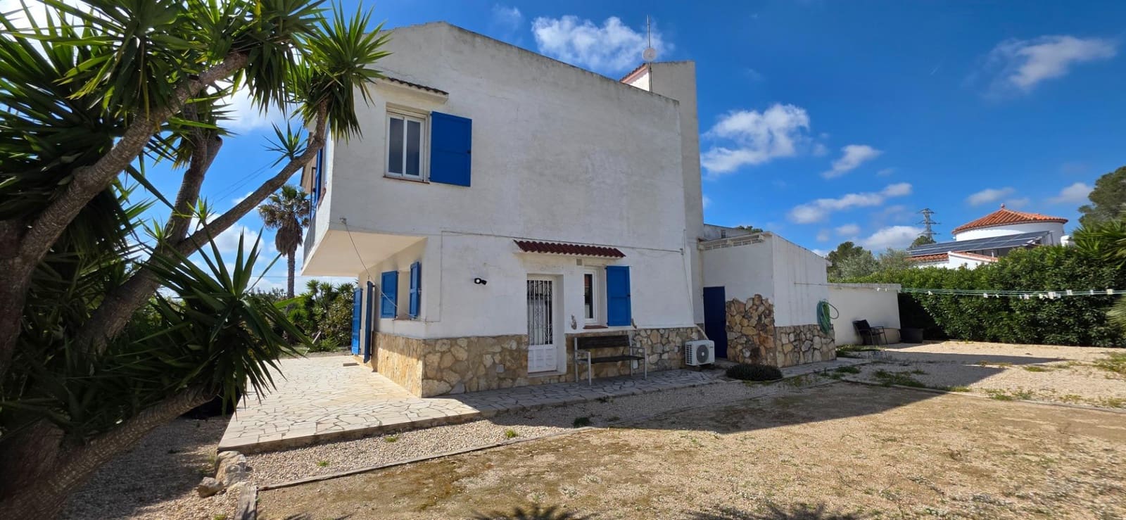 4 bedroom Villa for sale in L'Ametlla de Mar with pool garage - € 340,000 (Ref: 9714917)