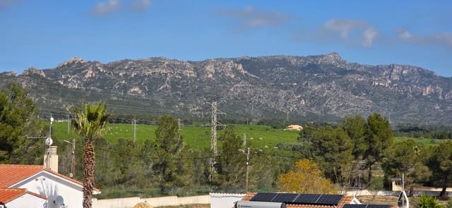 4 Zimmer Villa zu verkaufen in L'Ametlla de Mar mit Pool Garage - 340.000 € (Ref: 9714917)