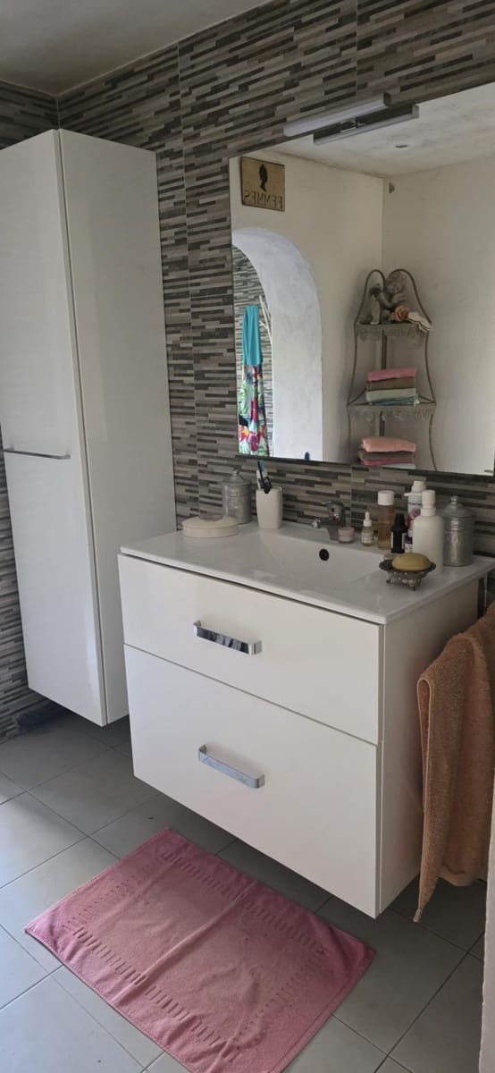 10 soveværelse Finca/Landehus til salg i L'Ampolla med swimmingpool garage - € 390.000 (Ref: 9726625)