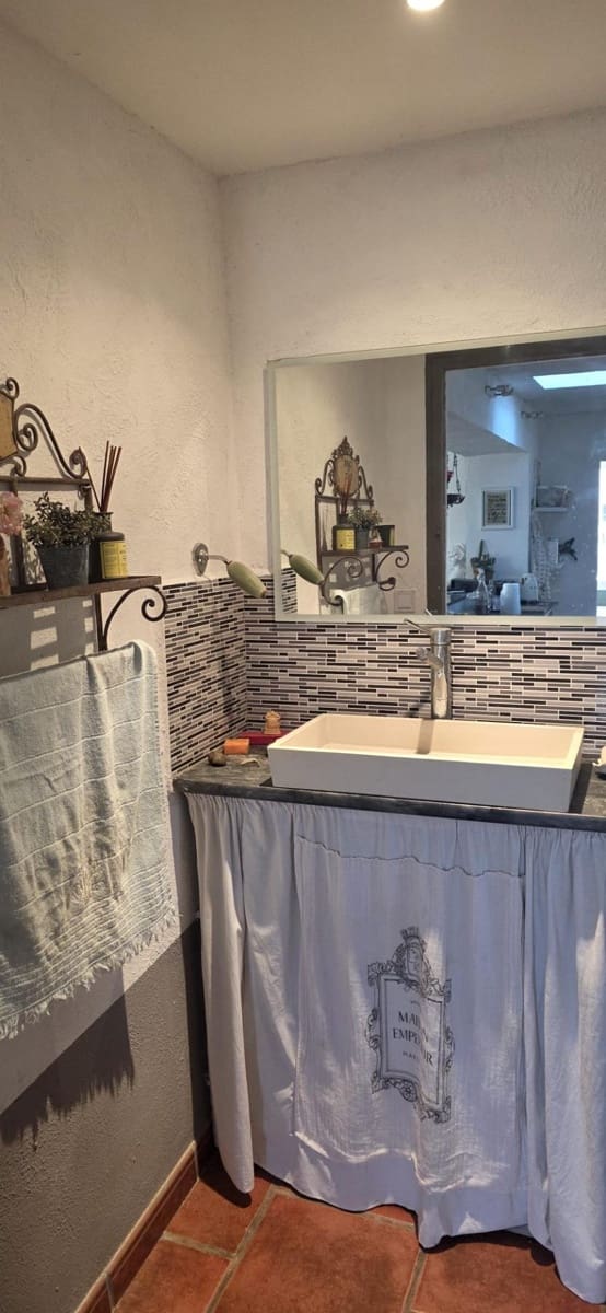 10 soveværelse Finca/Landehus til salg i L'Ampolla med swimmingpool garage - € 390.000 (Ref: 9726625)