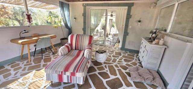 10 soveværelse Finca/Landehus til salg i L'Ampolla med swimmingpool garage - € 390.000 (Ref: 9726625)