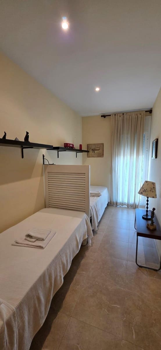 3 slaapkamer Flat te koop in L'Ametlla de Mar - € 268.000 (Ref: 9735576)