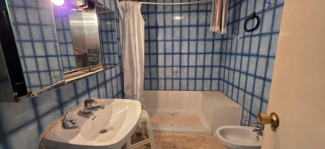 Hus till salu i El Perelló - 150 000 € (Ref: 9788384)