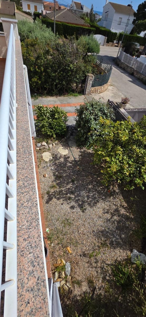 3 soverom Villa til salgs i Calafat med garasje - € 277 000 (Ref: 9794586)