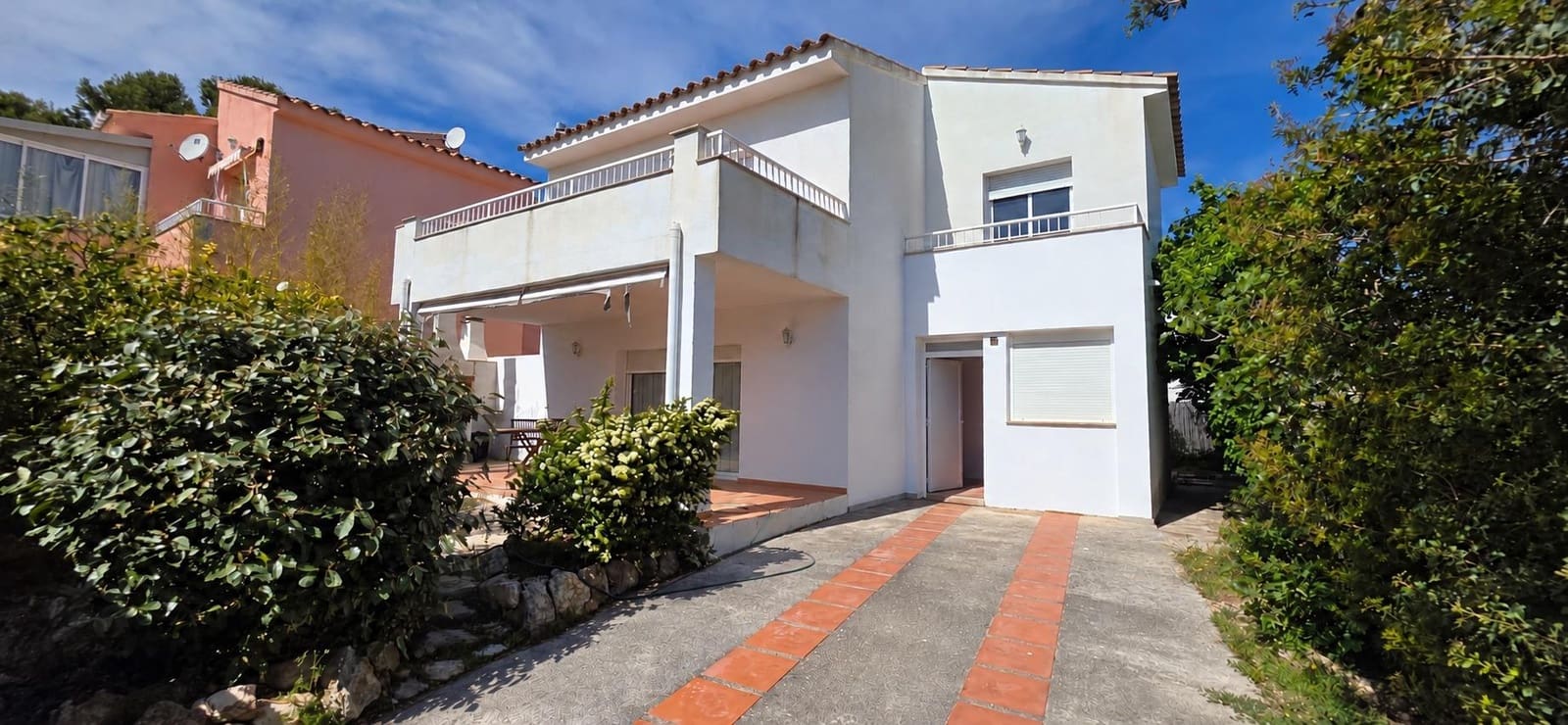 3 soverom Villa til salgs i Calafat med garasje - € 277 000 (Ref: 9794586)