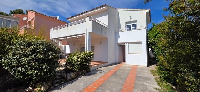 3 bedroom Villa for sale in Calafat, L'Ametlla de Mar with garage - € 249,000 (Ref: 9794586)