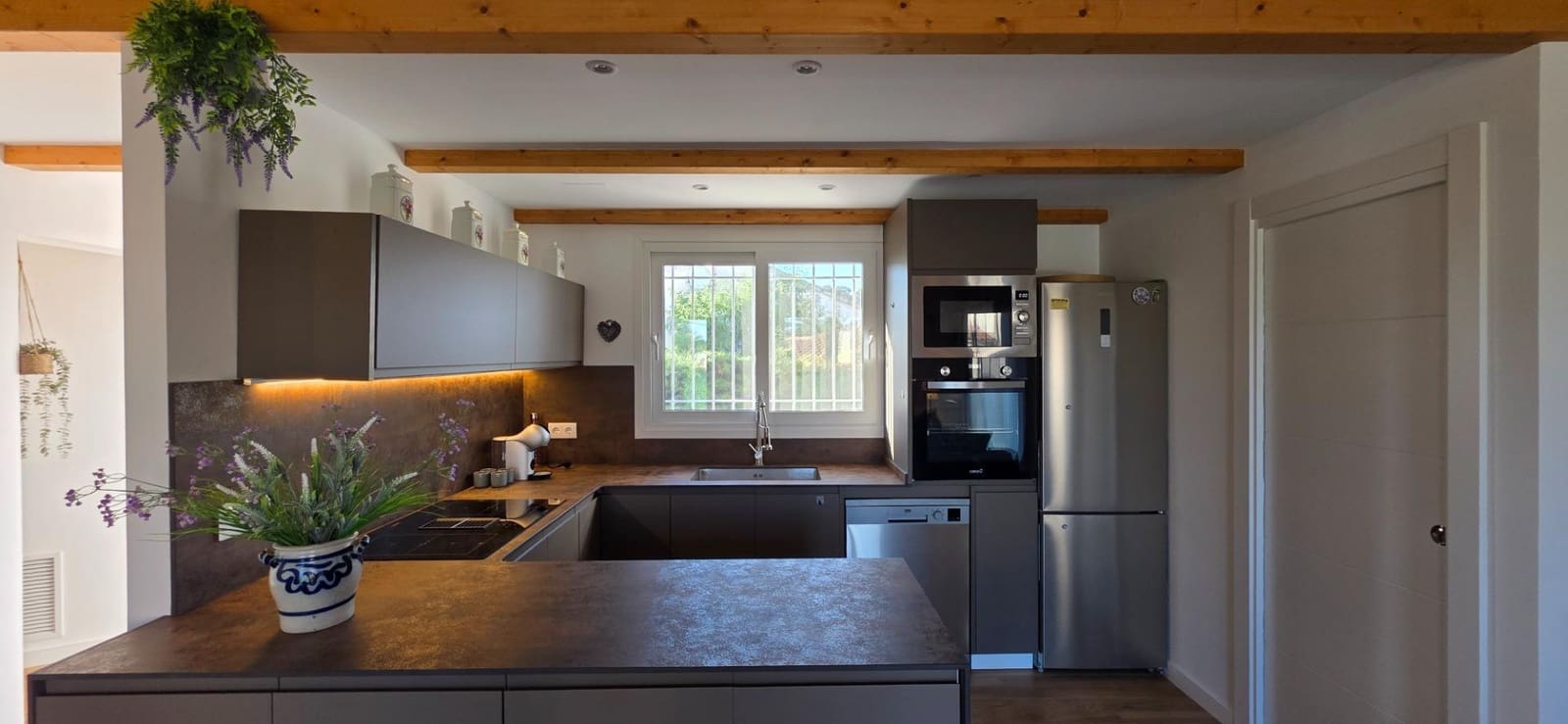 3 bedroom Villa for sale in L'Ametlla de Mar with pool garage - € 550,000 (Ref: 9807944)