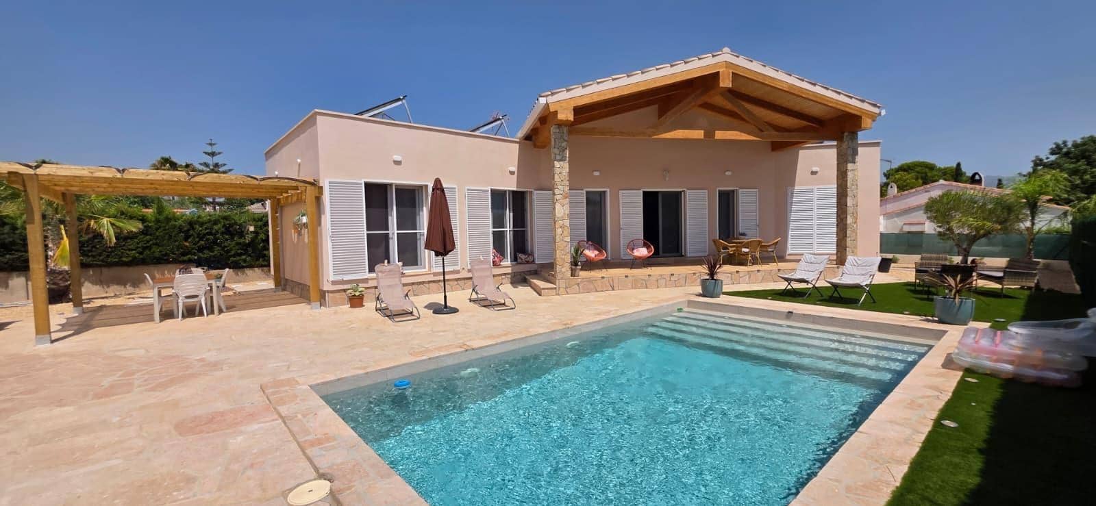 3 Zimmer Villa zu verkaufen in L'Ametlla de Mar mit Pool Garage - 550.000 € (Ref: 9807944)