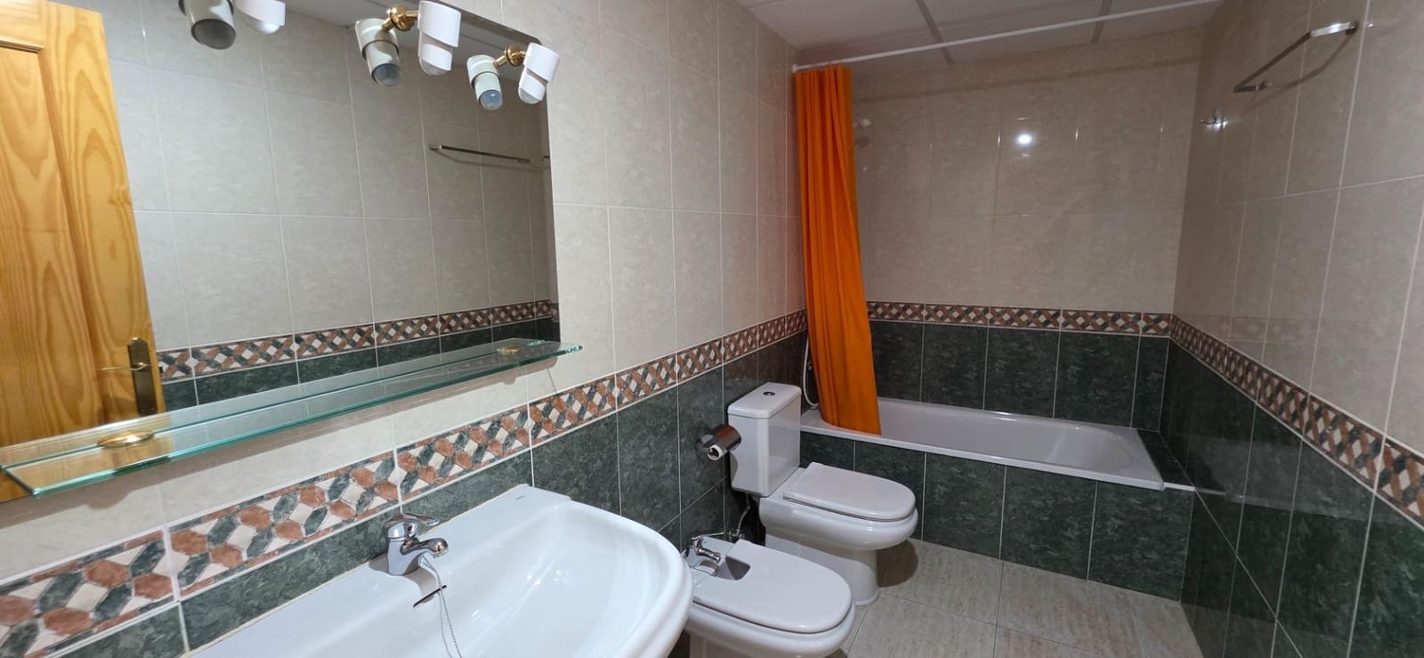4 sypialnia Apartament na sprzedaż w L'Ametlla de Mar - 320 000 € (Ref: 9815837)