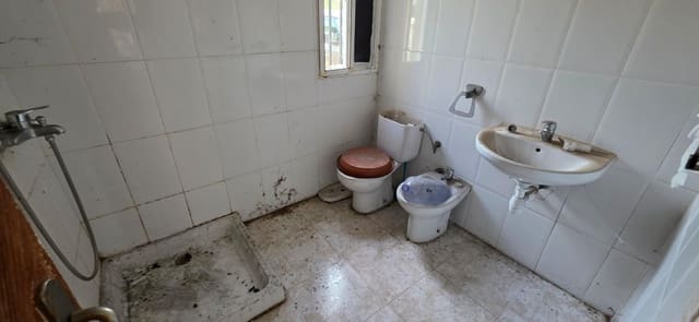 Finca/Herregård til salgs i El Perelló - € 99 000 (Ref: 9818191)