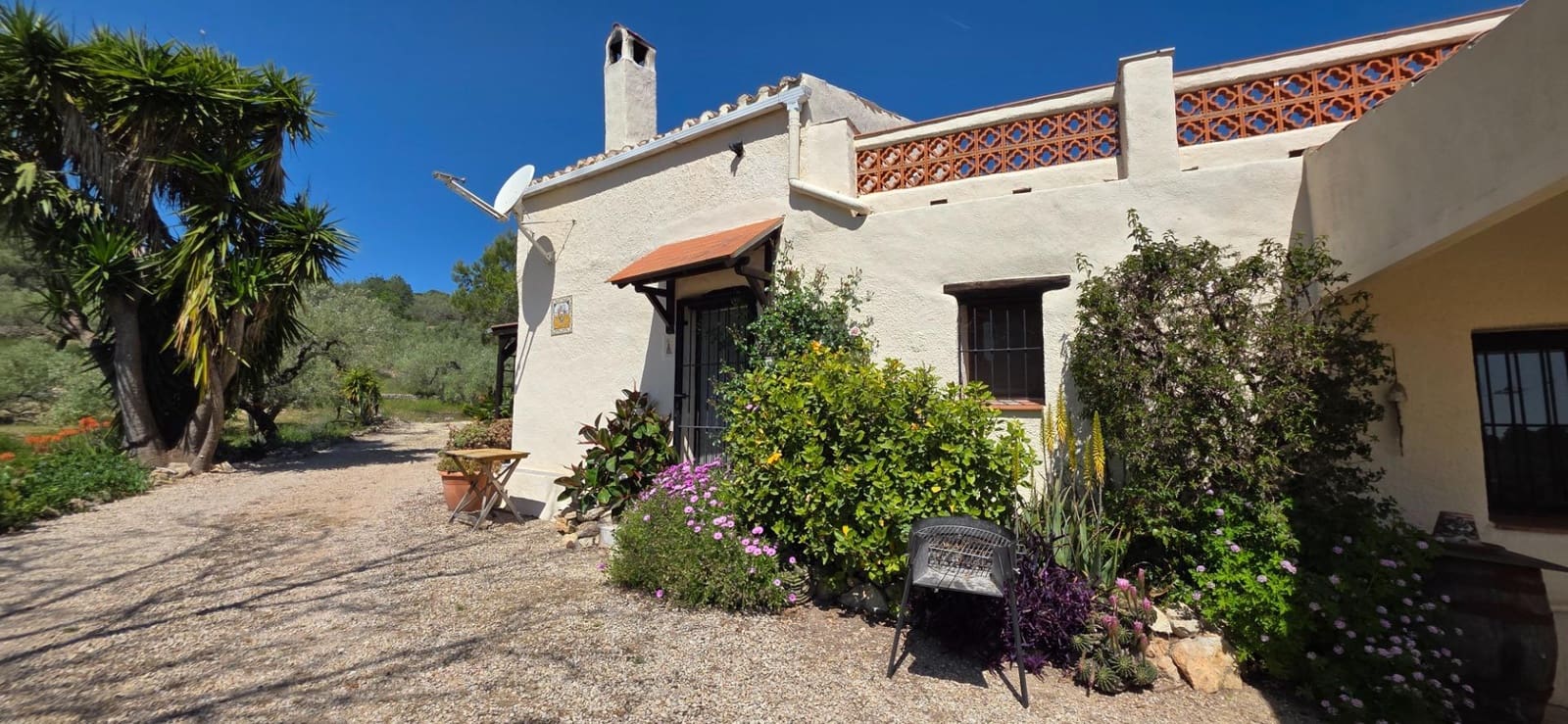 2 bedroom Finca/Country House for sale in El Perello with pool - € 295,000 (Ref: 9833634)