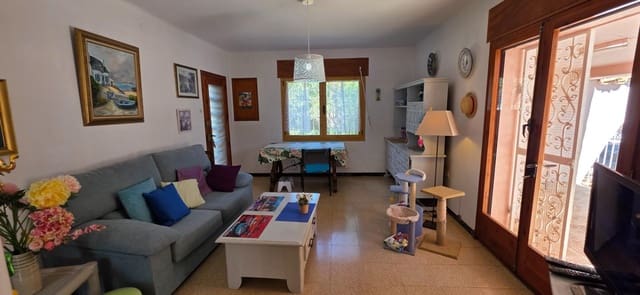 3 bedroom Villa for sale in L'Ametlla de Mar with pool garage - € 260,000 (Ref: 9836220)
