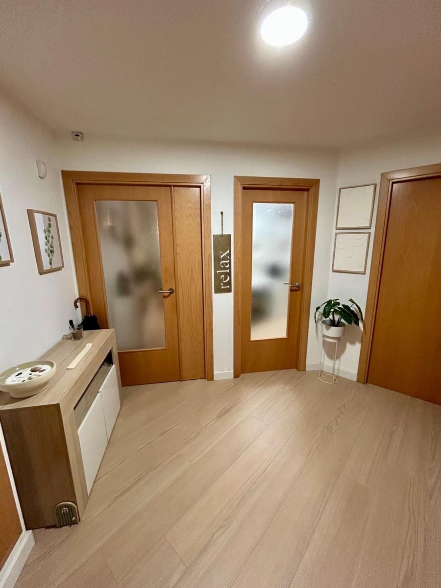 2 bedroom Apartment for sale in Vandellos i l'Hospitalet de l'Infant - € 169,500 (Ref: 9839247)