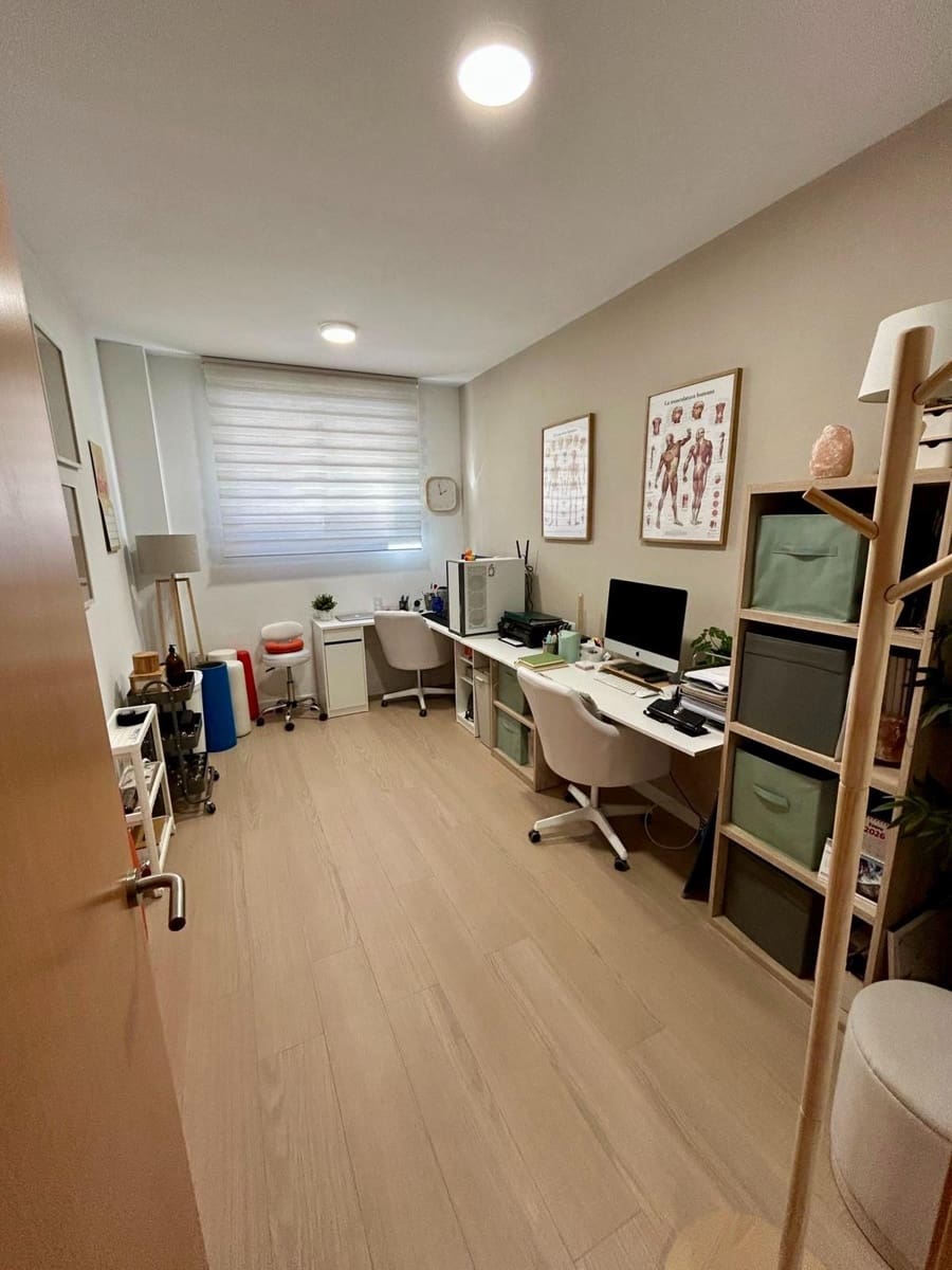 2 bedroom Apartment for sale in Vandellos i l'Hospitalet de l'Infant - € 169,500 (Ref: 9839247)