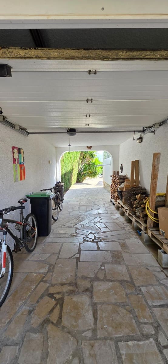 3 bedroom Villa for sale in L'Ametlla de Mar with pool garage - € 330,000 (Ref: 9839249)
