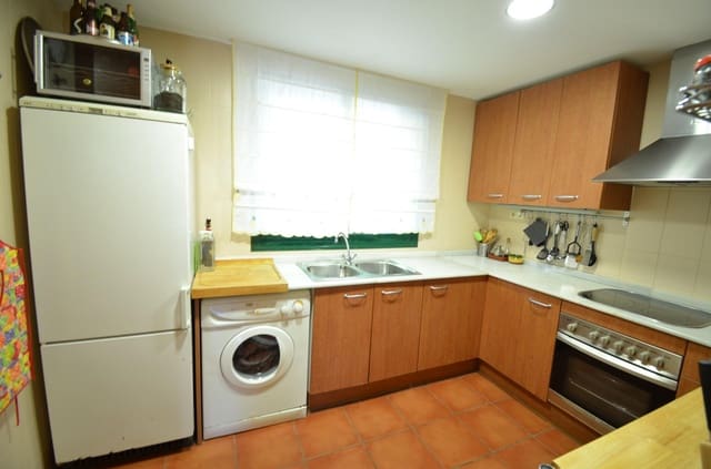 3 makuuhuone Ranta-asunto myytävänä paikassa L'Ametlla de Mar mukana uima-altaan - 260 000 € (Ref: 9866995)