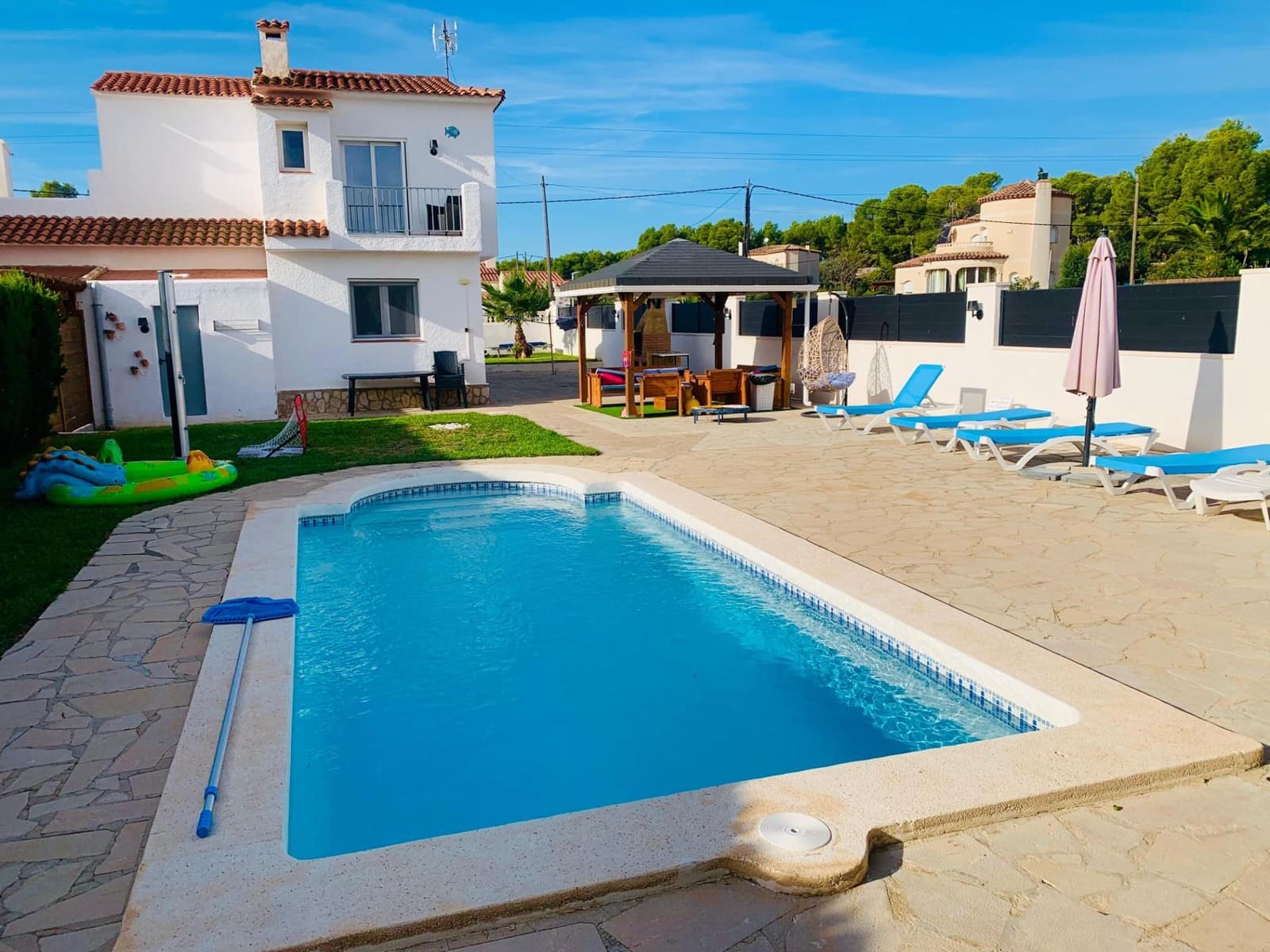 3 slaapkamer Villa te koop in L'Ametlla de Mar met zwembad garage - € 298.000 (Ref: 9876406)