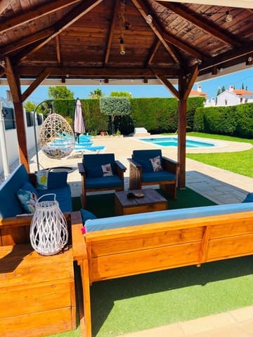 3 slaapkamer Villa te koop in L'Ametlla de Mar met zwembad garage - € 298.000 (Ref: 9876406)