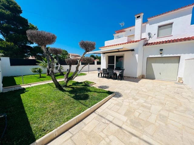 3 slaapkamer Villa te koop in L'Ametlla de Mar met zwembad garage - € 298.000 (Ref: 9876406)