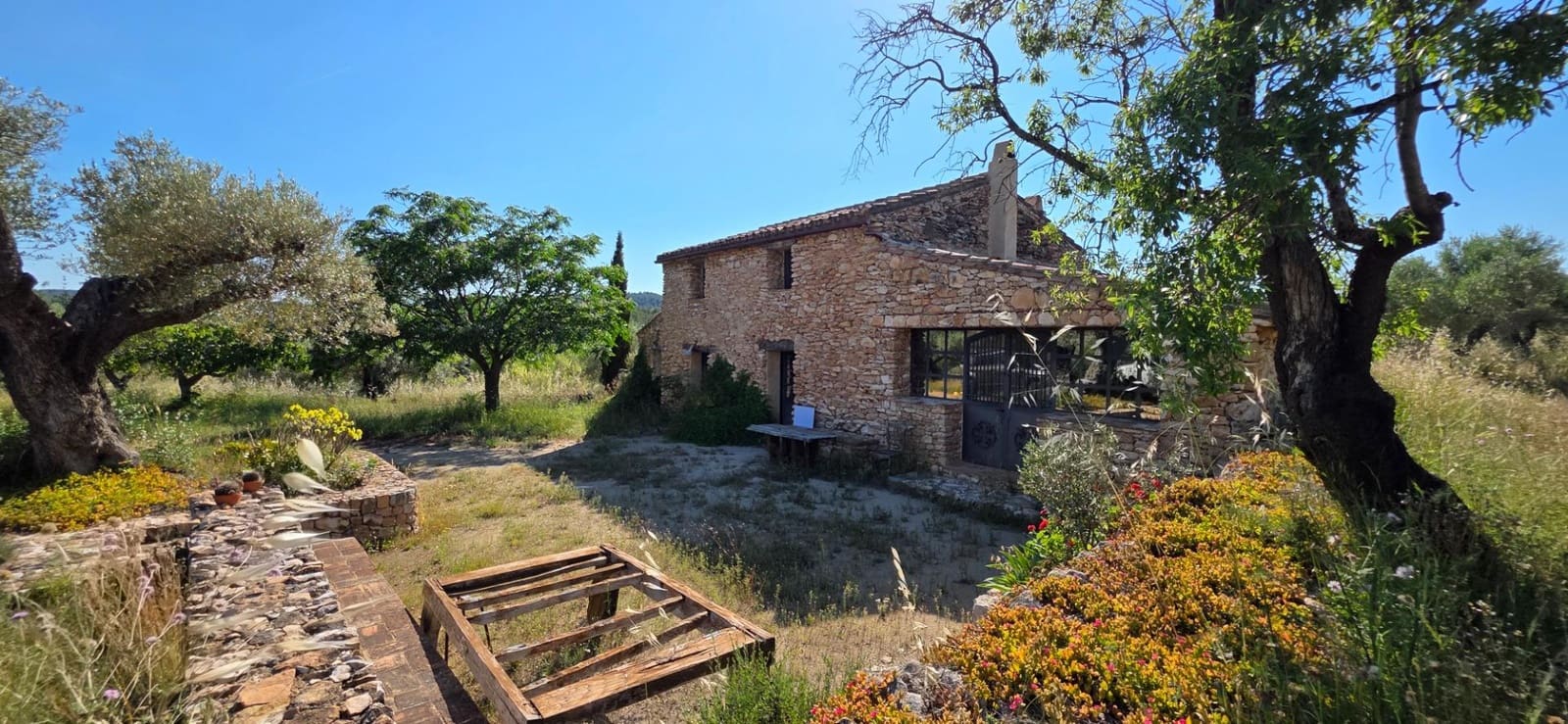 4 bedroom Finca/Country House for sale in Tivissa - € 395,000 (Ref: 9878808)
