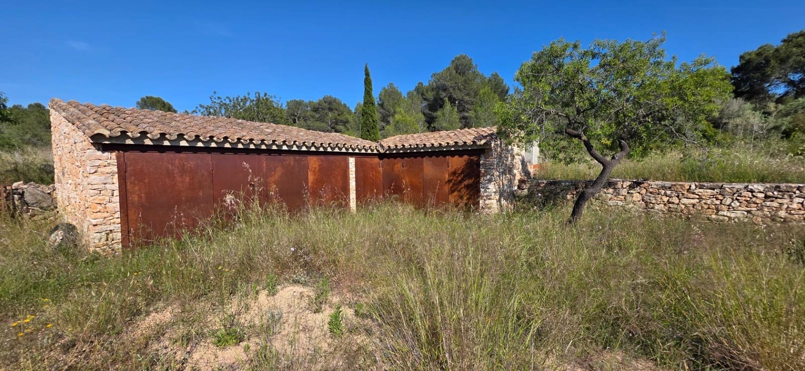 4 bedroom Finca/Country House for sale in Tivissa - € 395,000 (Ref: 9878808)