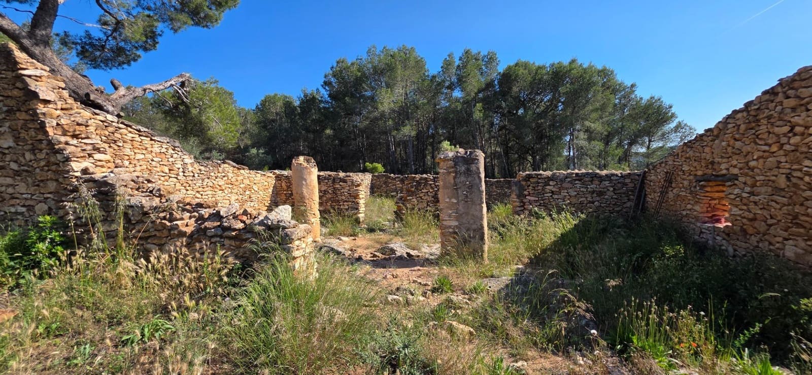 4 bedroom Finca/Country House for sale in Tivissa - € 395,000 (Ref: 9878808)